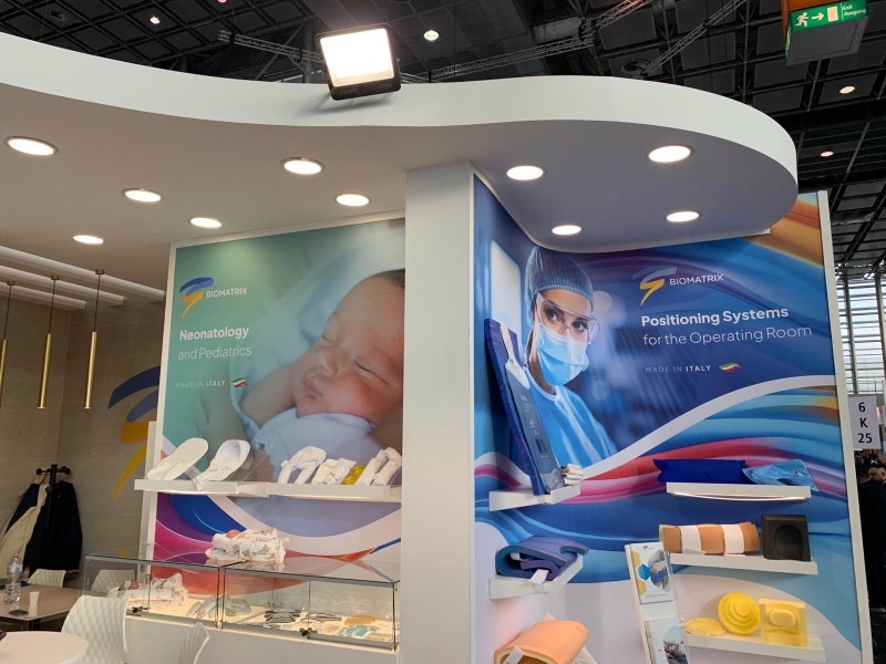 Ecco alcune realizzazioni da MEDICA 2025 - <meta charset=